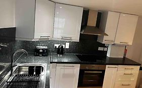Amazing 2Bed2Bath Edgeware