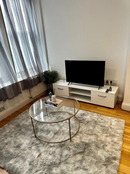 Amazing 2Bed2Bath Edgeware Apartment London Exterior photo